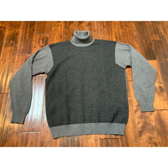 Ermenegildo Zegna Men's Cashmere Gray TurtleneckBlack Diamond Pattern Size 56